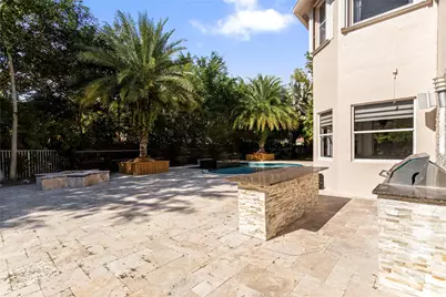 1585 Victoria Isle Way, Weston, FL 33327 - Photo 14