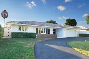 4841 NE 28th Ave, Fort Lauderdale, FL 33308 - Photo 2