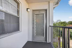 101 SW 132nd Way, Hollywood, FL 33027 - Photo 4