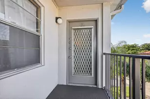 101 SW 132nd Way, Hollywood, FL 33027 - Photo 4