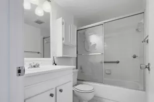 101 SW 132nd Way, Hollywood, FL 33027 - Photo 10