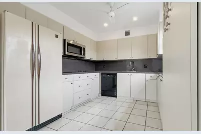 101 SW 132nd Way #418J, Hollywood, FL 33027 - Photo 4