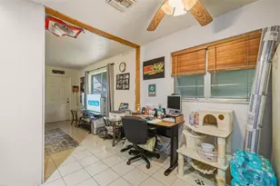 5711 SW 37 Ct, Davie, FL 33314 - Photo 8