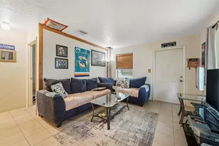 5711 SW 37 Ct, Davie, FL 33314 - Photo 6