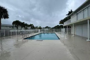 821 Crystal Lake Dr, Deerfield Beach, FL 33064 - Photo 24