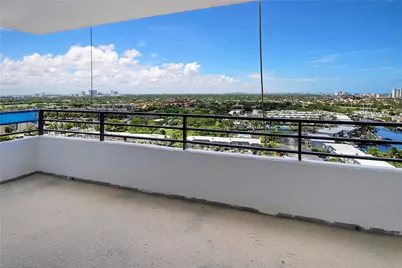 2500 Parkview Drive #1710, Hallandale Beach, FL 33009 - Photo 24