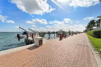 1000 Quayside Terrace #1606, Miami, FL 33138 - Photo 28