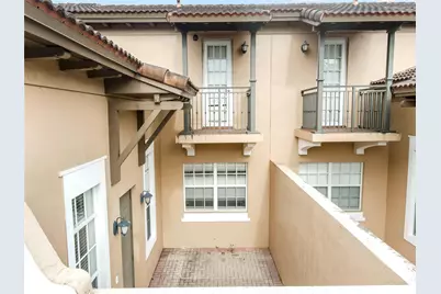 1061 SW 147th Terrace, Hollywood, FL 33027 - Photo 4