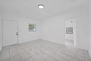 1114 NW 39th St, Miami, FL 33127 - Photo 6