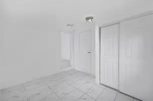 1114 NW 39th St, Miami, FL 33127 - Photo 18