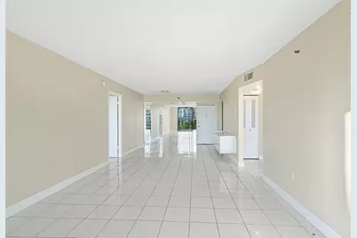 1300 Saint Charles Place #507, Pembroke Pines, FL 33026 - Photo 8