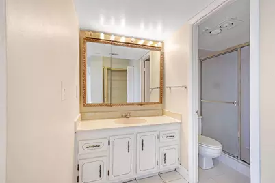 1300 Saint Charles Place #507, Pembroke Pines, FL 33026 - Photo 14