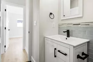 4751 NE 4th Ave, Oakland Park, FL 33334 - Photo 14