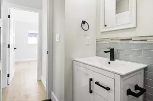 4751 NE 4th Ave, Oakland Park, FL 33334 - Photo 14