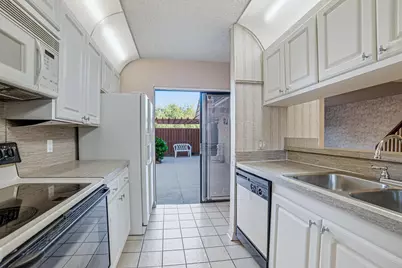 9101 SW 19th Place #B, Davie, FL 33324 - Photo 8