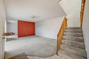 9101 SW 19th Pl, Davie, FL 33324 - Photo 14