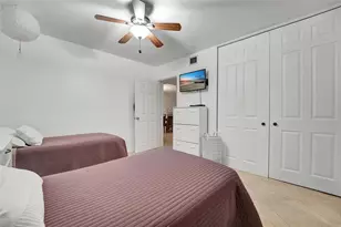 1502 Whitehall Dr, Davie, FL 33324 - Photo 20