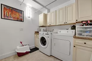 1502 Whitehall Dr, Davie, FL 33324 - Photo 24