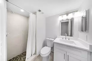 21905 Lake Forest Cir, Boca Raton, FL 33433 - Photo 12