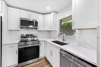 21905 Lake Forest Circle #101, Boca Raton, FL 33433 - Photo 6