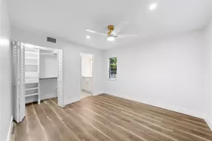 21905 Lake Forest Cir, Boca Raton, FL 33433 - Photo 8