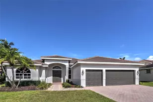 1125 Waterside Cir, Weston, FL 33327 - Photo 2