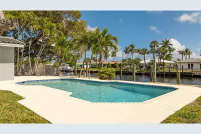 360 SE 5th Avenue, Pompano Beach, FL 33060 - Photo 12