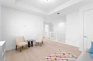 8870 NW 37th Dr, Coral Springs, FL 33065 - Photo 16