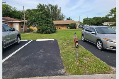 25 NW 11th Street, Fort Lauderdale, FL 33311 - Photo 8