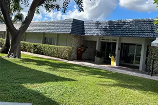 7807 Golf Cir Dr, Margate, FL 33063 - Photo 16