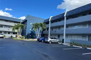 7807 Golf Cir Dr, Margate, FL 33063 - Photo 1