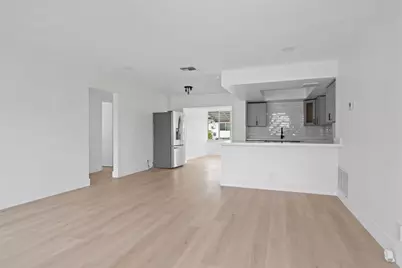 4510 NW 49th Drive, Tamarac, FL 33319 - Photo 14