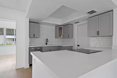 4510 NW 49th Drive, Tamarac, FL 33319 - Photo 12