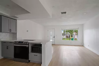 4510 NW 49th Drive, Tamarac, FL 33319 - Photo 10