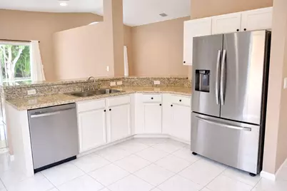 231 Preserve Court, Royal Palm Beach, FL 33411 - Photo 8