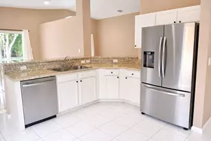 231 Preserve Ct, Royal Palm Beach, FL 33411 - Photo 8
