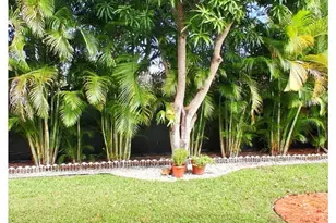 231 Preserve Ct, Royal Palm Beach, FL 33411 - Photo 32