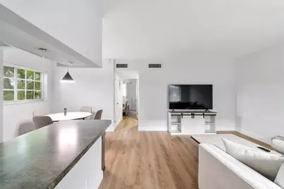 3030 NE 5th Terrace #1, Fort Lauderdale, FL 33334 - Photo 4