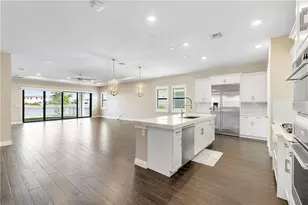 11835 S Baypoint Cir, Parkland, FL 33076 - Photo 10