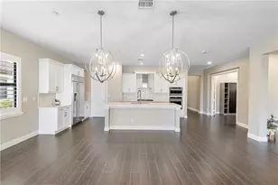 11835 S Baypoint Cir, Parkland, FL 33076 - Photo 14