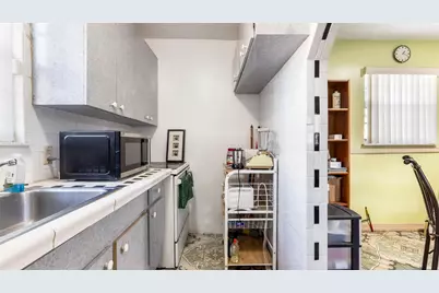 117 SW 1st Avenue, Hallandale Beach, FL 33009 - Photo 24