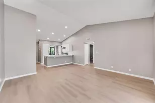 719 Gardens Dr, Pompano Beach, FL 33069 - Photo 10