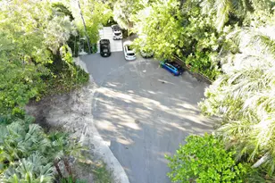 281 Kennelworth Pl, Fort Lauderdale, FL 33312 - Photo 22