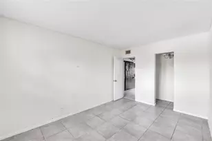 4050 NE 12th Terrace, Oakland Park, FL 33334 - Photo 6