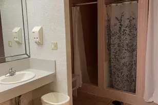 604 NE 2nd St, Dania Beach, FL 33004 - Photo 12