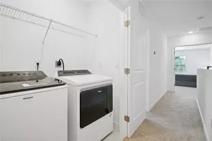 180 SE 5th Ct, Deerfield Beach, FL 33441 - Photo 16