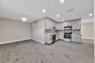 1004 Johnson St, Hollywood, FL 33019 - Photo 16