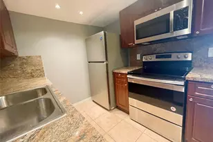 4024 Cambridge B, Deerfield Beach, FL 33442 - Photo 2