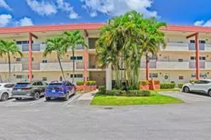 9511 N Hollybrook Lake Dr, Pembroke Pines, FL 33025 - Photo 48