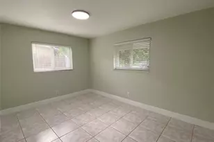 1610 NE 62nd St, Fort Lauderdale, FL 33334 - Photo 12